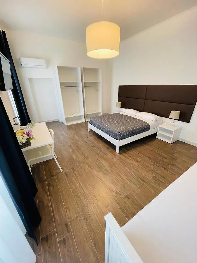 Banus Rooms Cagliari 0*,  Italy