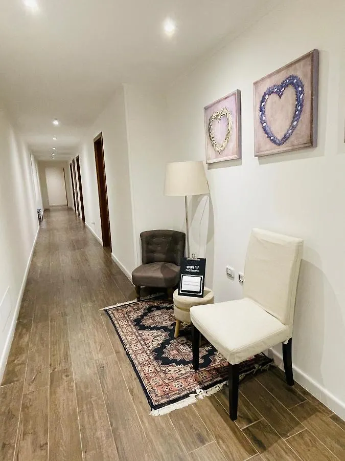 Banus Rooms 칼리아리 0*,