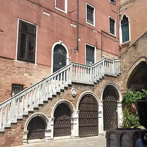 scalon-del-doge.hotelinveneto.com/