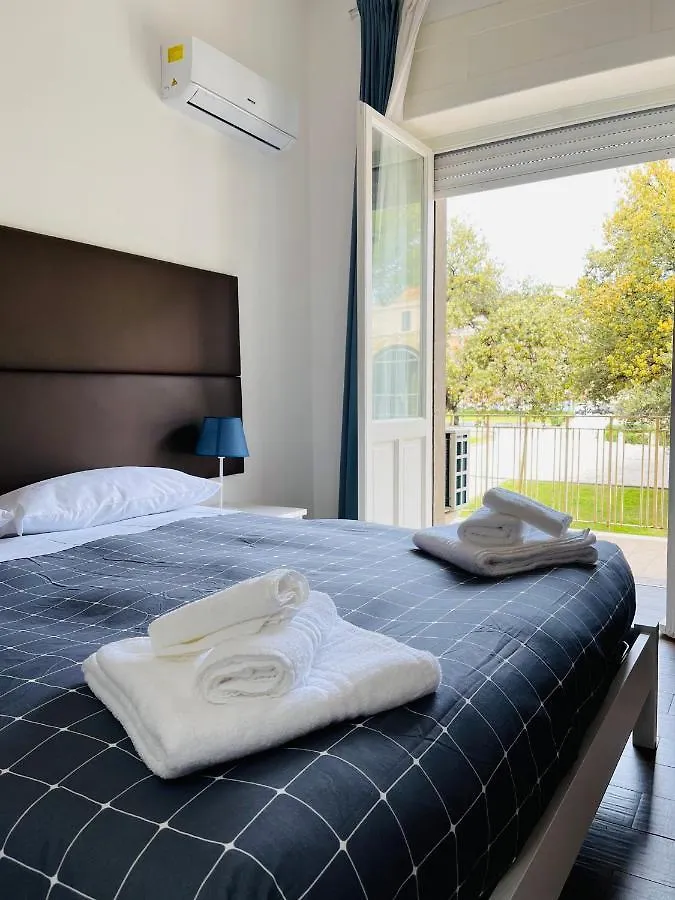 ゲストハウス Banus Rooms カリアリ